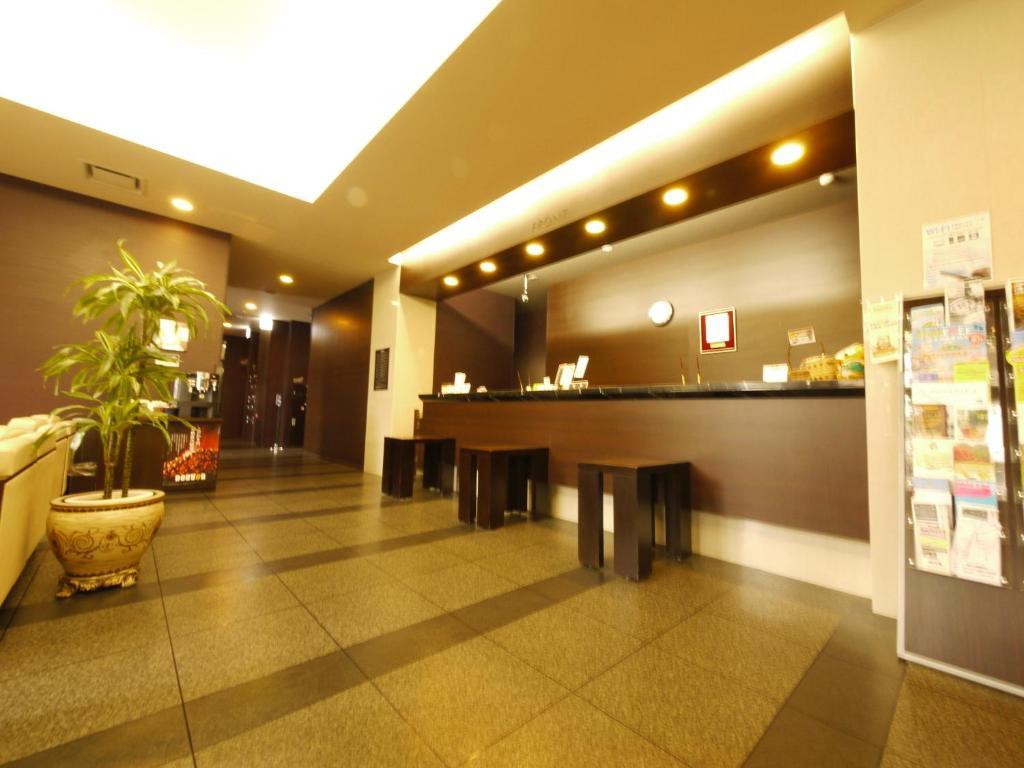 Hotel Route-Inn Shibukawa Bagian luar foto
